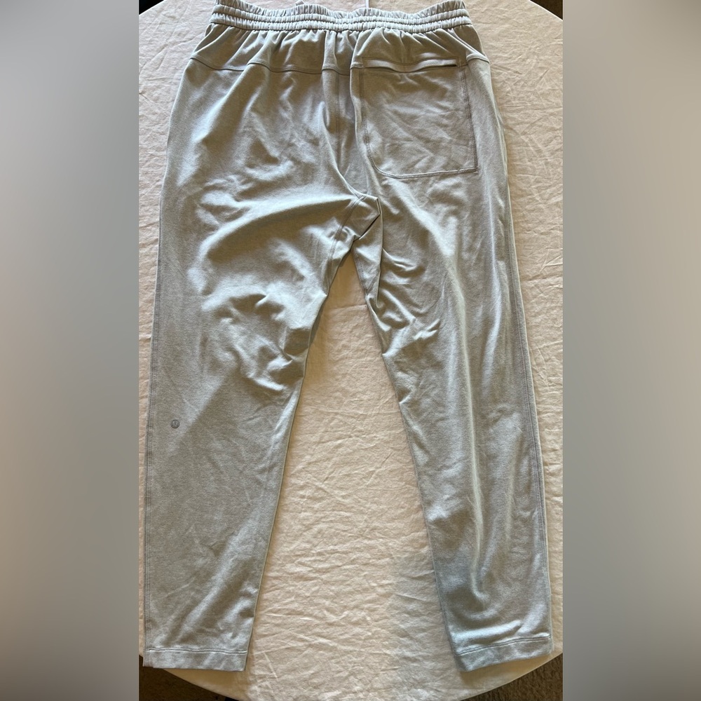 Lululemon Light Gray Joggers Athletic Sweatpants Drawstring Athleisure Lounge